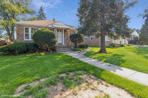 9519 Britta Ave, Schiller Park, IL 60131-2030