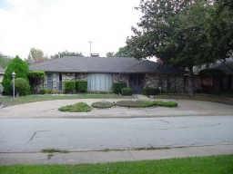 7247 Foxworth Dr, Dallas TX  75248-3033 exterior