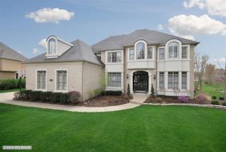 1724 Robert Ln, Naperville, IL 60564-7125