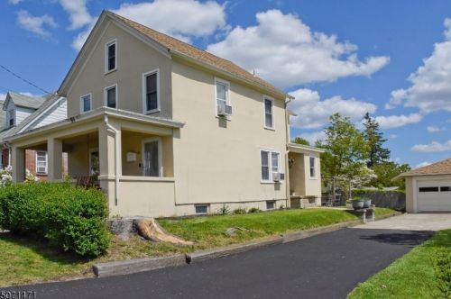 28 Chrystal St, Dover, NJ 07801-5406