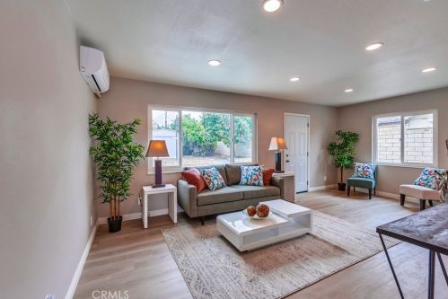 8505 Via Norte Dr, Riverside CA  92503-7822 exterior