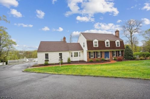 4 Eagle Nest Rd, Morristown, NJ 07960-6415