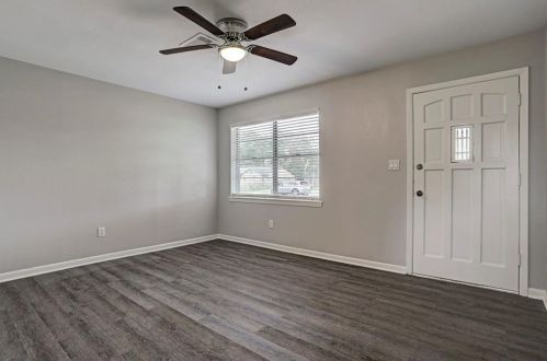 1244 Ramona St, Angleton TX  77515-5113 exterior