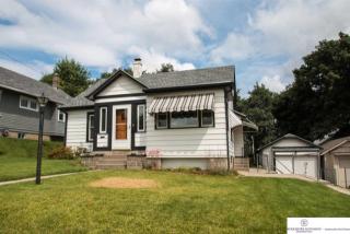 5512 Mayberry St, Omaha, NE 68106-1637