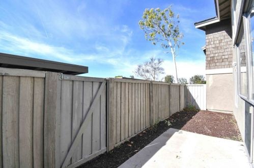 327 Streamwood, Irvine CA  92620-1945 exterior