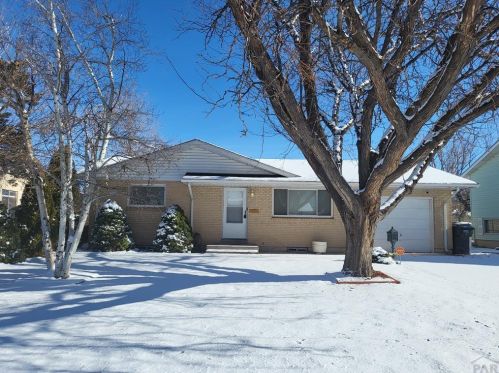 2604 Ridgewood Ln, Pueblo, CO 81005-3360