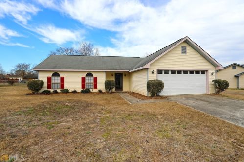 105 Westfield Dr, Warner Robins, GA 31093-3716