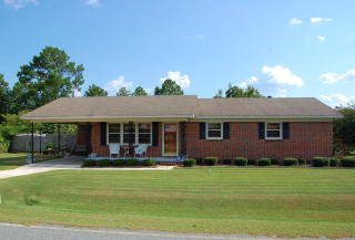 616 Whatley Dr, Ashburn, GA 31714-1829