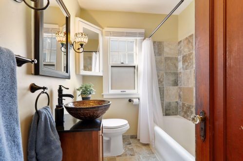 571 Hall Ave, Saint Paul MN  55107-2840 exterior