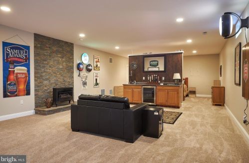 309 Reserve Gate Ter, Silver Spring MD 20905-5040 exterior