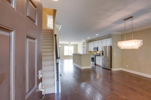 7060 Elmwood Ridge Ct, Atlanta GA  30340-1873 exterior