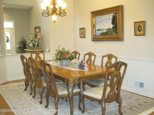 6 Seminole Ct, Jackson Twp, NJ 08527-4042