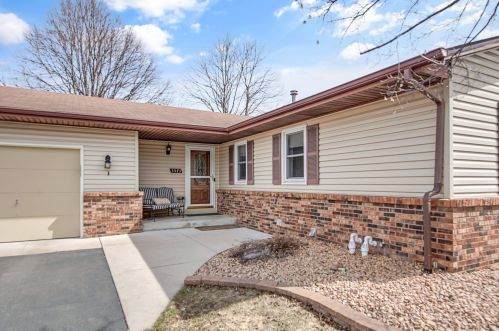 3573 Gresham Ave, Saint Paul, MN 55128-3212