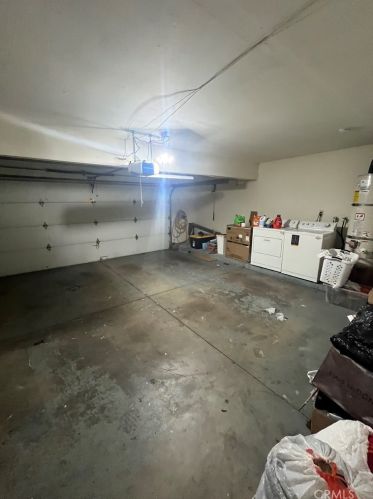 2660 Segerstrom Ave, Santa Ana CA  92704-6555 exterior