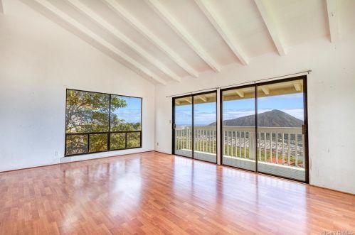 1020 Kaluanui Rd, Honolulu HI  96825-1323 exterior