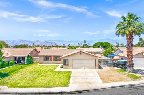 45497 Elm St, Indio, CA 92201-3704