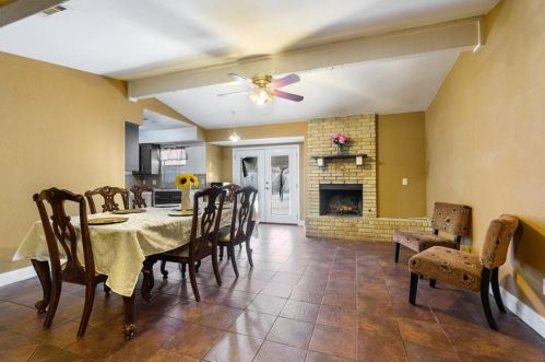 2110 Brandywine Ln, Austin TX  78727-4303 exterior