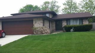 836 Kings Pt Dr, Addison IL  60101-1710 exterior