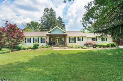 74 Petersburg Rd, Hackettstown, NJ 07840-4904
