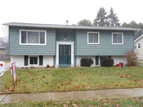 501 33rd Ave, Coyne Center, IL 61264-3753