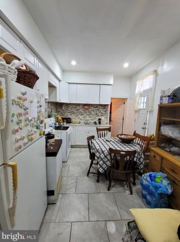 5236 2nd St, Philadelphia PA 19122-0033 exterior