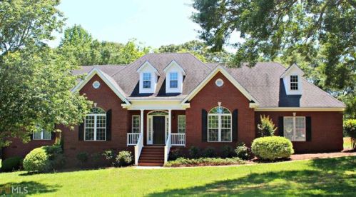 111 Conifer Dr, Forsyth, GA 31029-3000