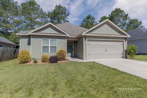 303 Laurel Woods Dr, Warner Robins, GA 31088-9210