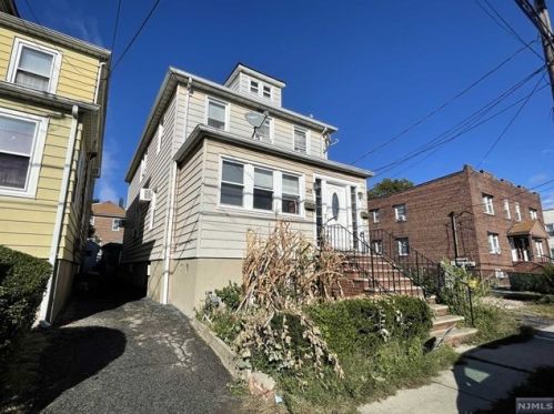 407 Jersey Ave, Fairview, NJ 07022-1204