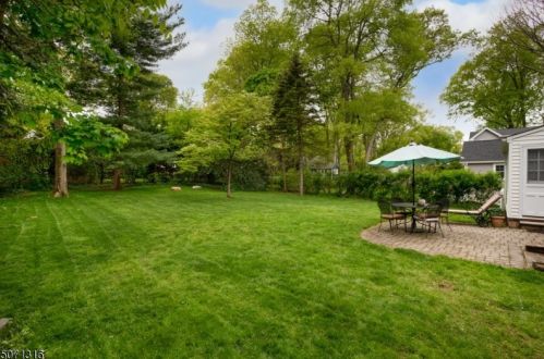 5 Plymouth Rd, Chatham Township, NJ 07928-1814