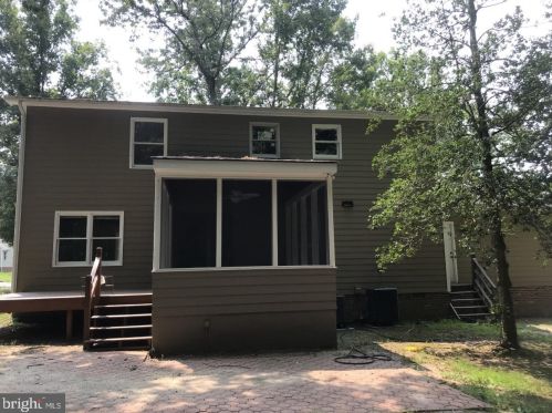 205 Breezewood Dr, Fredericksburg, VA 22407-1307
