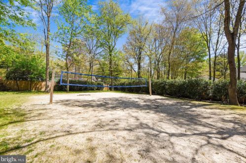 36 Whittier Pkwy, Severna Park MD 21146-3051 exterior