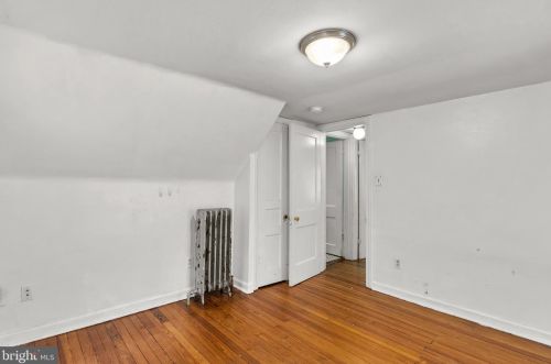 9910 Gardiner Ave, Silver Spring MD 20902-5111 exterior