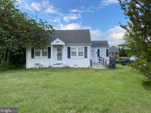 11687 Lucky Hill Rd, Remington, VA 22734-9459