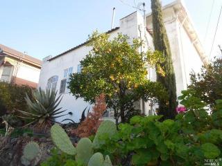625 1st Ave, Crockett, CA 94525-1147