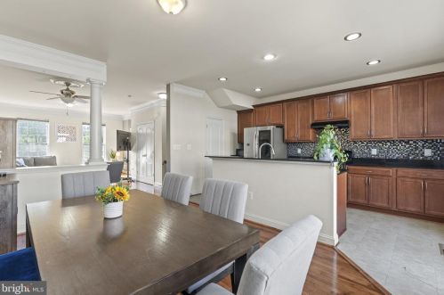 5031 Potomac Highlands Cir, Triangle VA  22172-1780 exterior