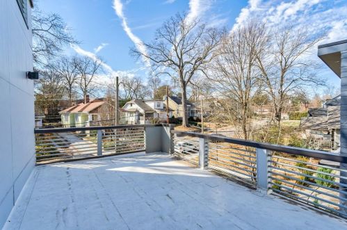 125 Holiday Ave, Atlanta GA  30307-2611 exterior