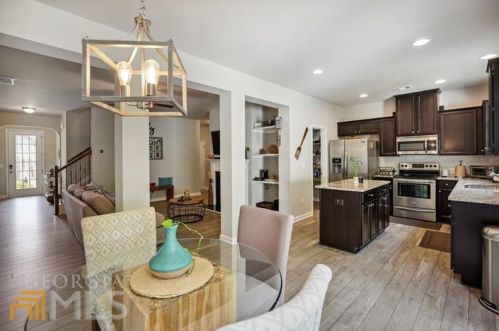 3410 Brockenhurst Dr, Buford, GA 30519-4688