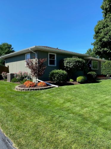 24235 Hummingbird Dr, Minooka, IL 60410-5240