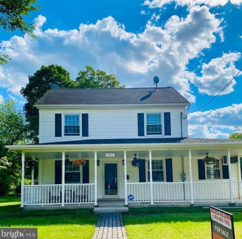 285 Delaware Ave, Roebling, NJ 08554-1934