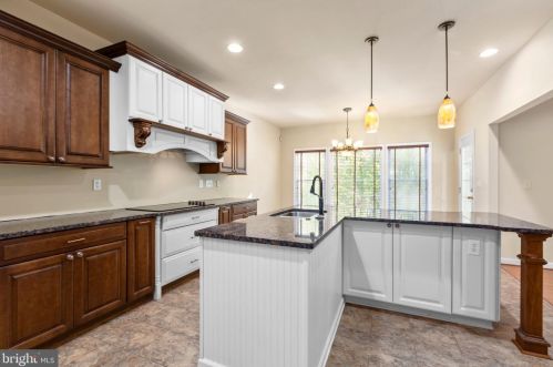 2395 Pinecrest Ln, Fredericksburg, VA 22408-1745