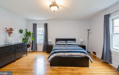 16 Renfrew Ave, Trenton NJ  08618-3334 exterior