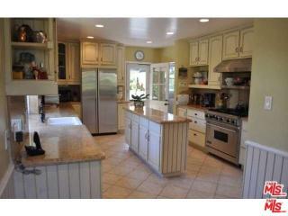 10502 Holman Ave, Los Angeles CA  90024-6007 exterior