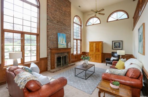 11925 Brookglen Dr, Sandy UT 84092-7149 exterior