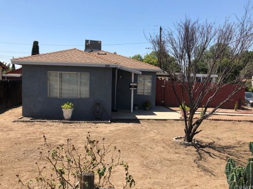 1005 Lynwood Dr, San Bernardino, CA 92404-2546