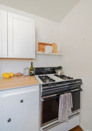 624 15th St, Huntington Beach CA  92648-4048 exterior