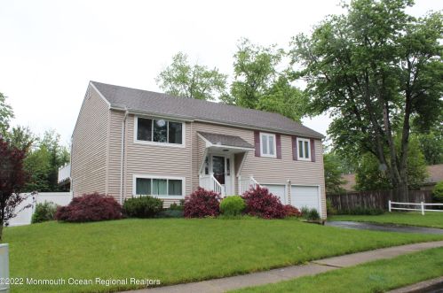 19 Fox Dr, Jackson Twp, NJ 08527-1217