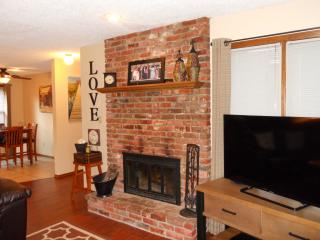 510 Redwood St, Springfield MO  65807-5129 exterior