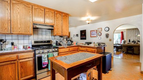 1349 Cunningham Rd, Sebastopol, CA 95472-5568