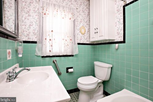 219 Lafayette Rd, Camden NJ  08106-1131 exterior