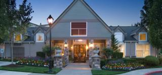 1901 Merrill Creek Pkwy, Everett WA  98203-5859 exterior